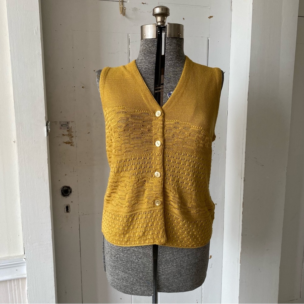 Gispa Open Weave Knit Sweater Vest Dark Academia